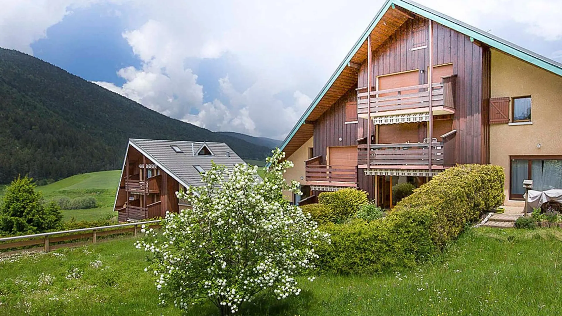 Charmant Duplex De 45M², 2 Chambres, Jardin, Garage, Villard-De-Lans - Fr-1-515-51 France